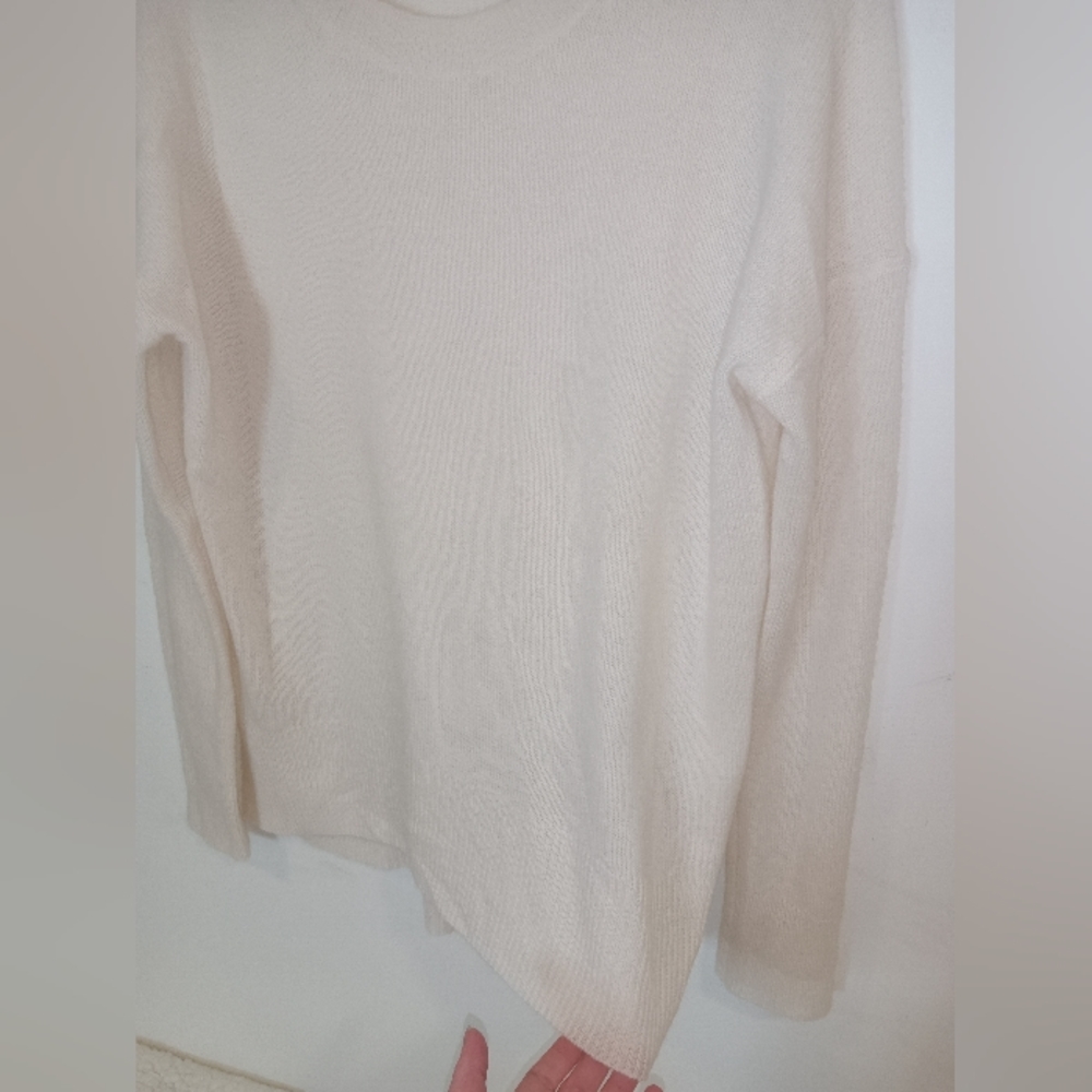 PHILOSOPHY 100% Cashmere Eggshell Cream White Lightweight Sweater Top Sz S - Picture 4 of 9